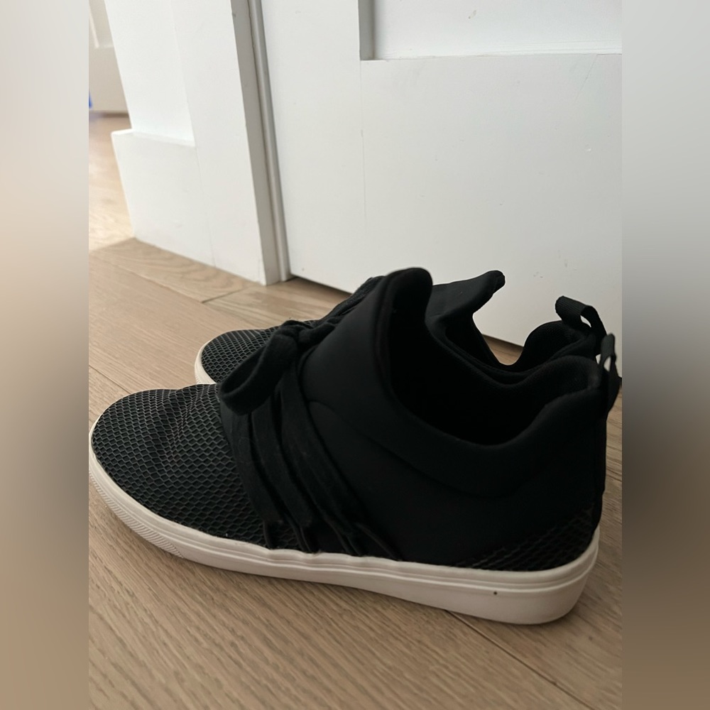 Steve Madden Fashion Sneaker